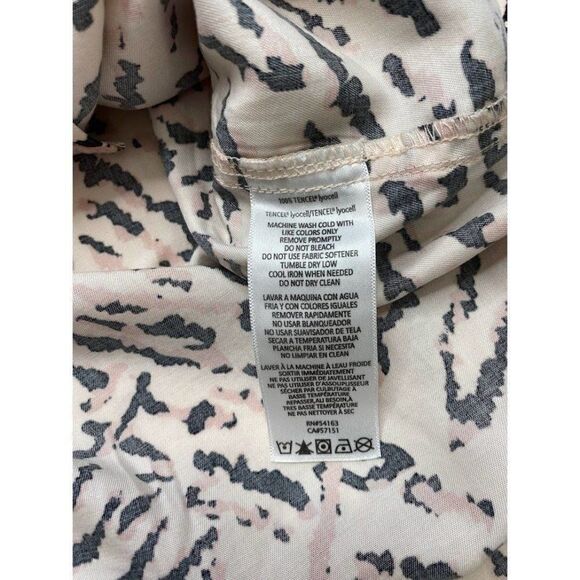 Calvin Klein Button Down Shirt‎ Top Small Women's Tiger Animal Print Tencel NEW - Picture 9 of 10